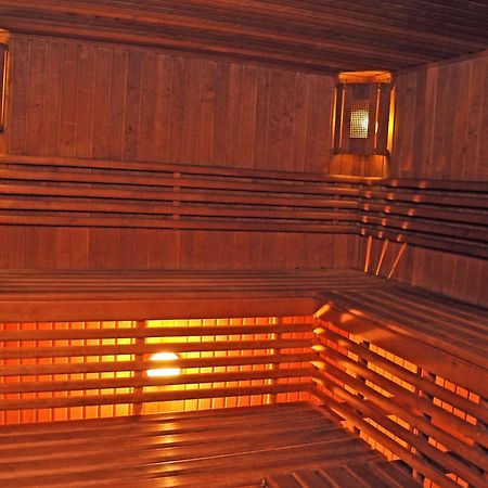 Casablanca Hotel Kalush Bagian luar foto