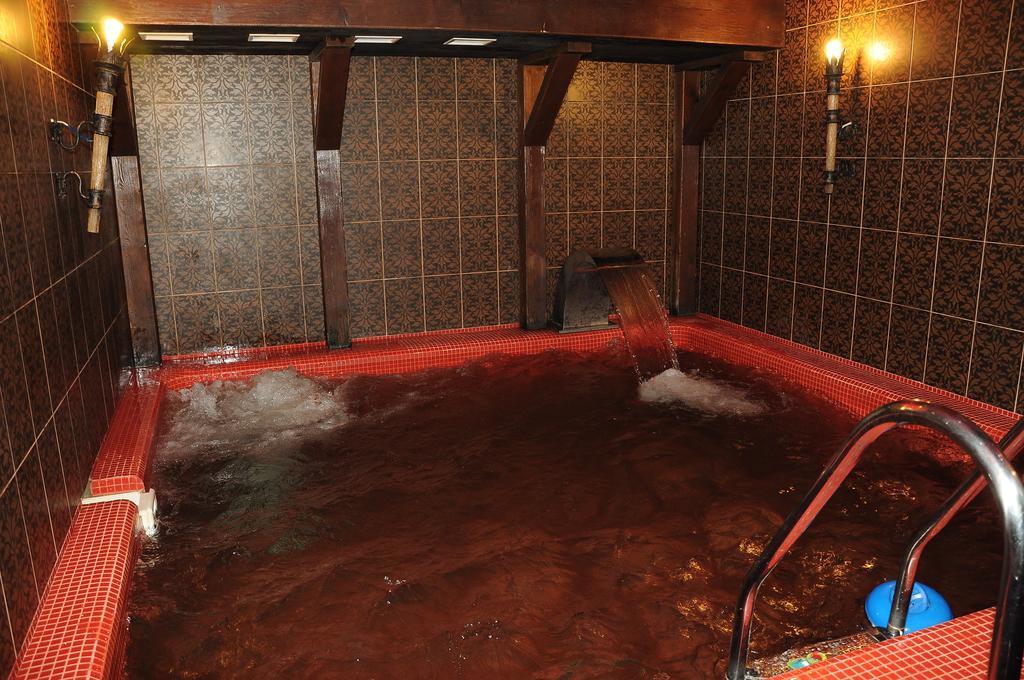 Casablanca Hotel Kalush Bagian luar foto
